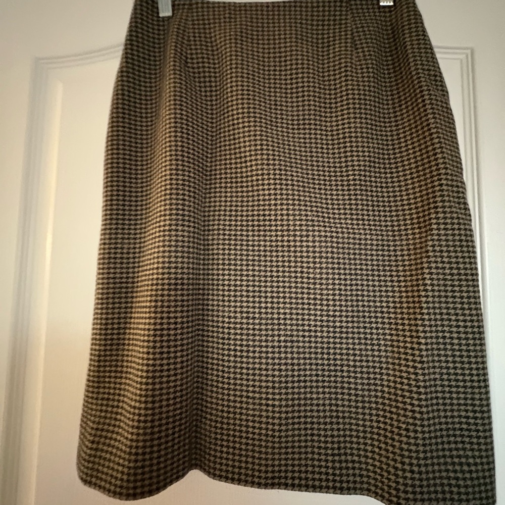 Ann Taylor Black and White A-Line Skirt